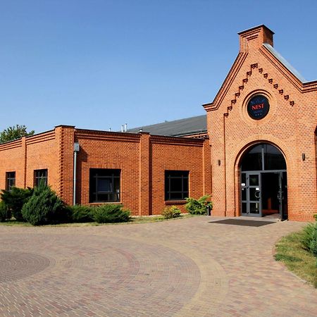 Hotel Nest Gniezno Exterior foto